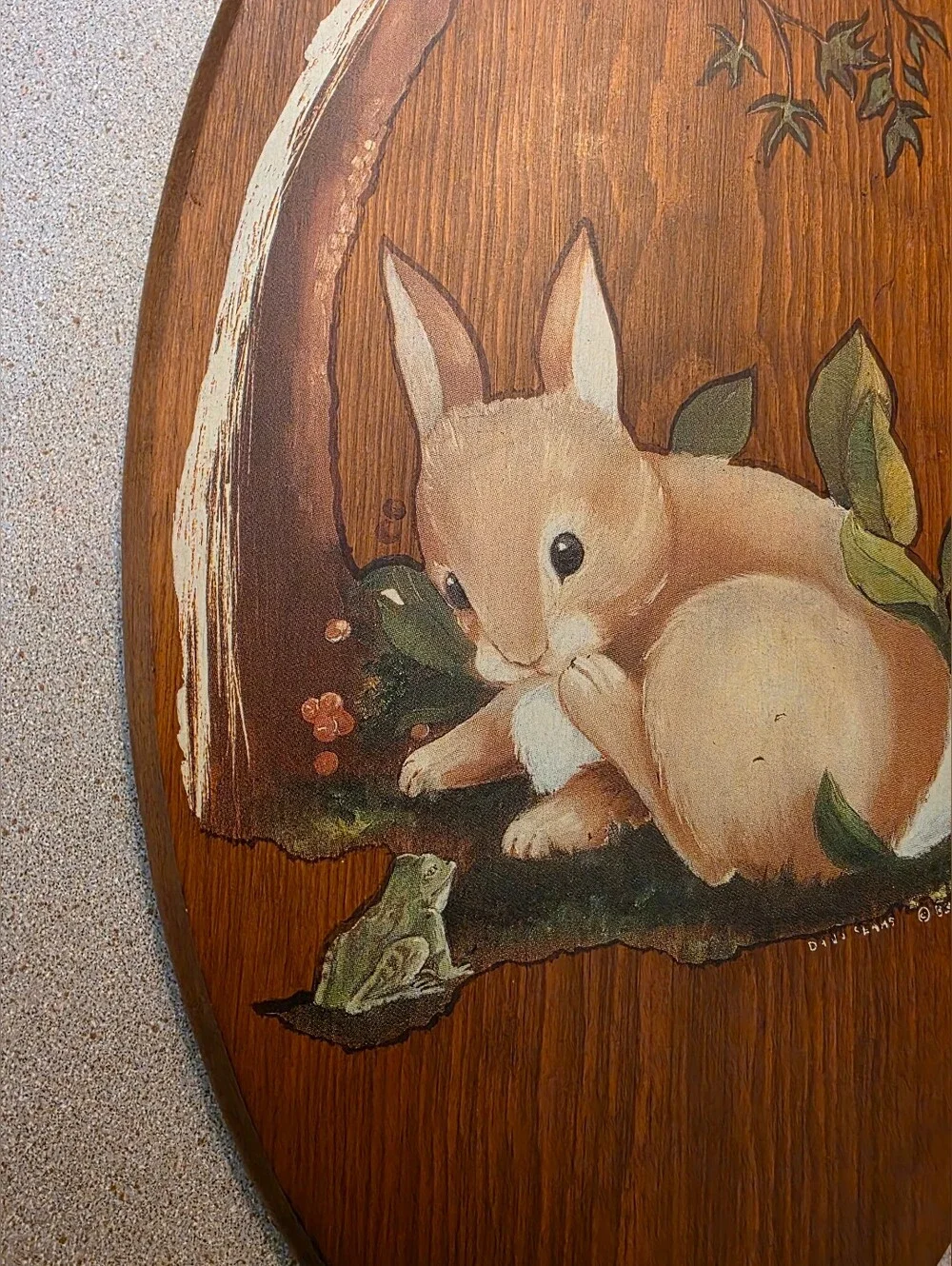 N/A charming wooden